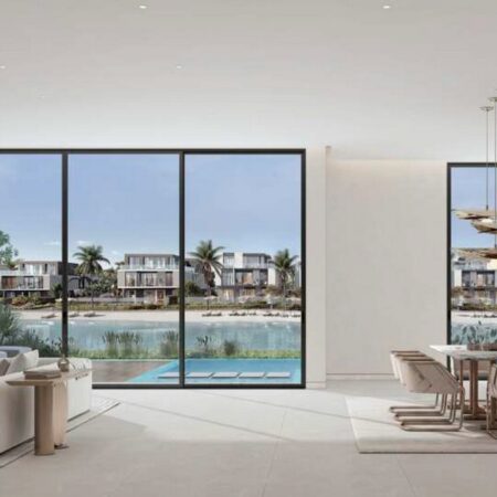 5 спален в The Lakeshore