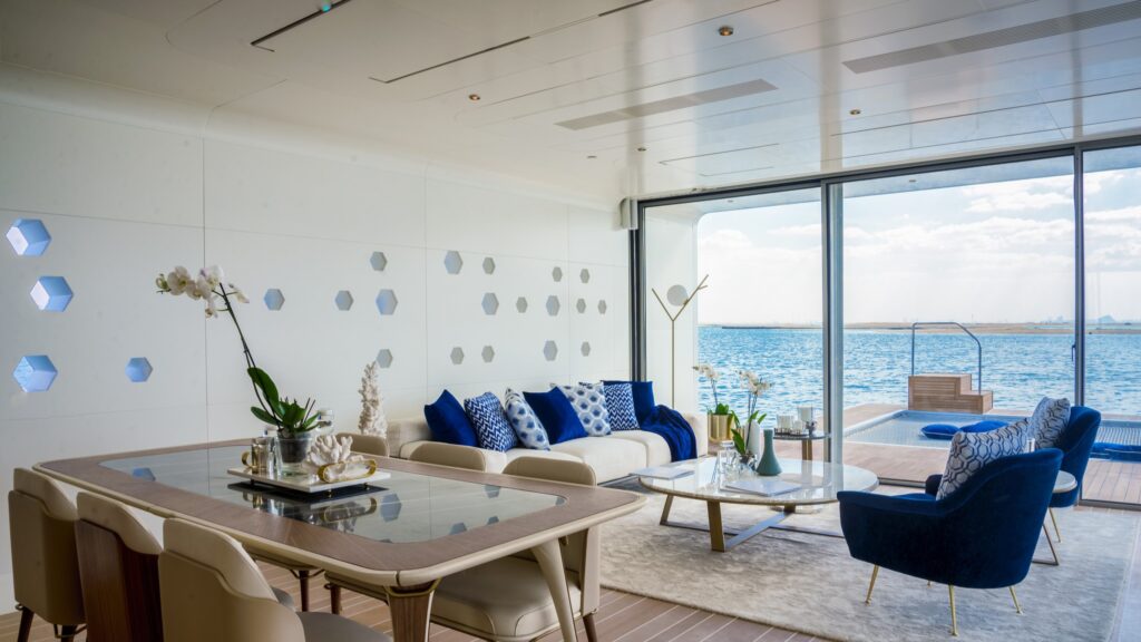 2 bedrooms in Honeymoon Island and The Floating Seahorse