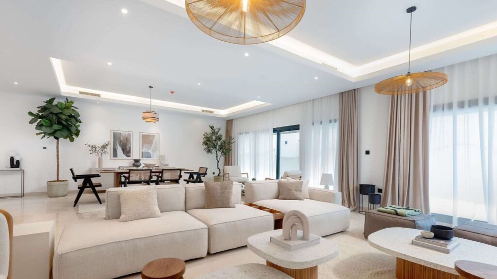 5 спален в California Village