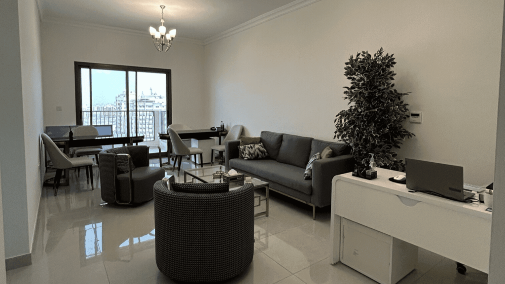 Studio in G24 Warsan