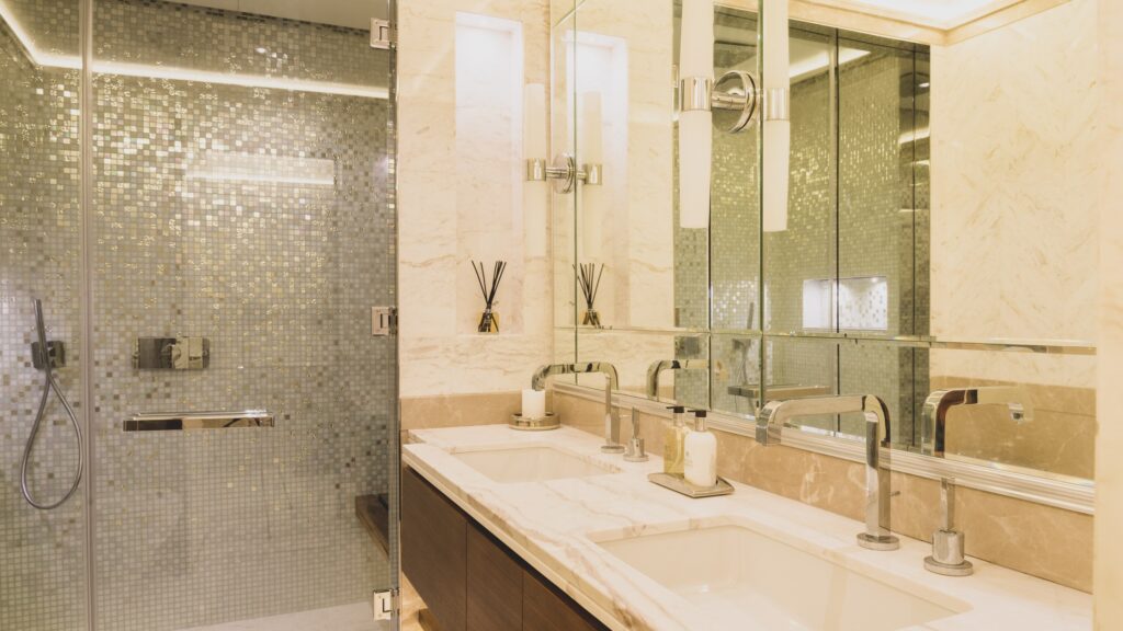 2 bedrooms in Honeymoon Island and The Floating Seahorse